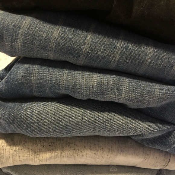 Express Legging Mid Rise Jeans - Picture 7 of 7